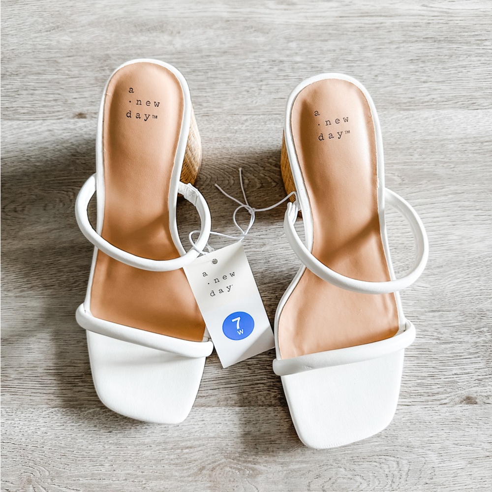 A New Day - White Sandals (never been worn before) - Size 7 W